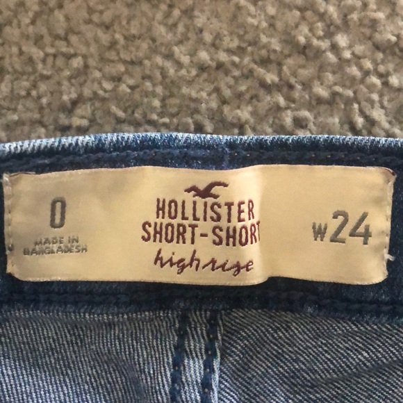 Hollister Women’s Jean Shorts size 0 - Picture 3 of 3